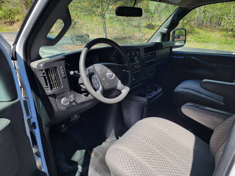 2016 GMC Savana 2500