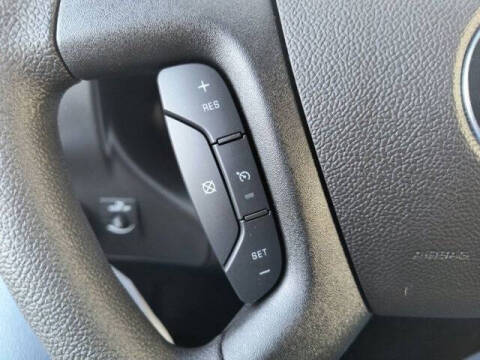 2025 Chevrolet Express 3500