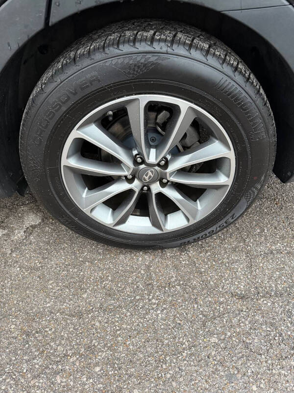 2017 Hyundai Santa Fe SE