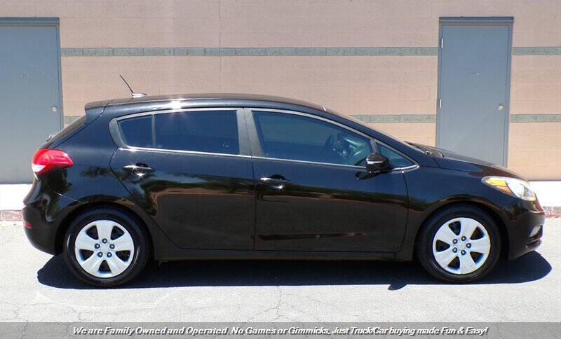 2016 Kia Forte5 LX