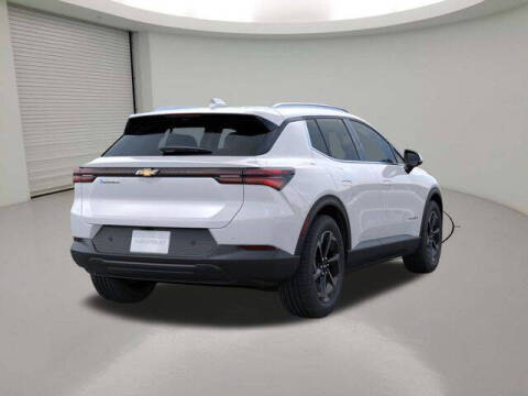 2026 Chevrolet Equinox EV LT 2