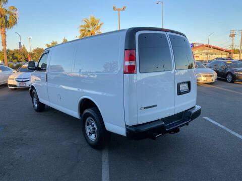 2019 Chevrolet Express 2500