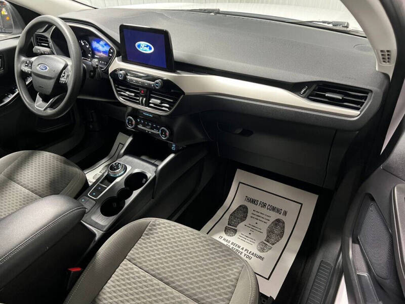 2022 Ford Escape Hybrid SE