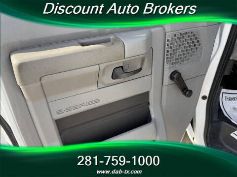 2011 Ford E-Series E-250