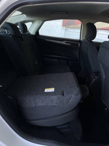 2019 Ford Fusion Hybrid SE