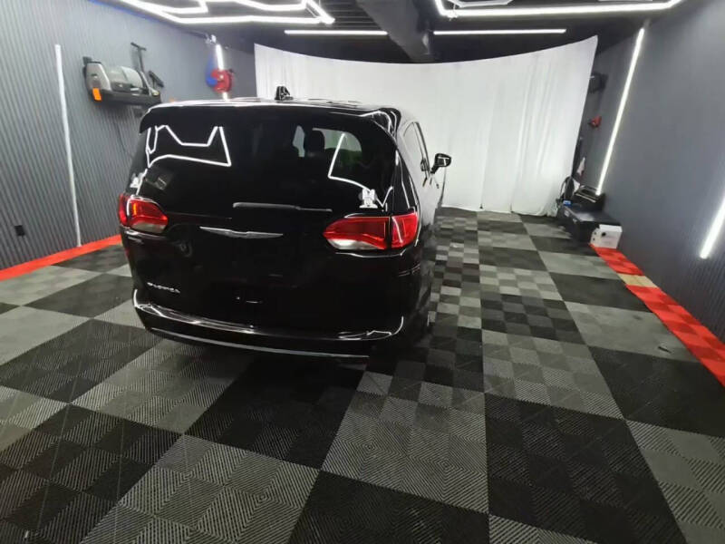 2018 Chrysler Pacifica Touring Plus