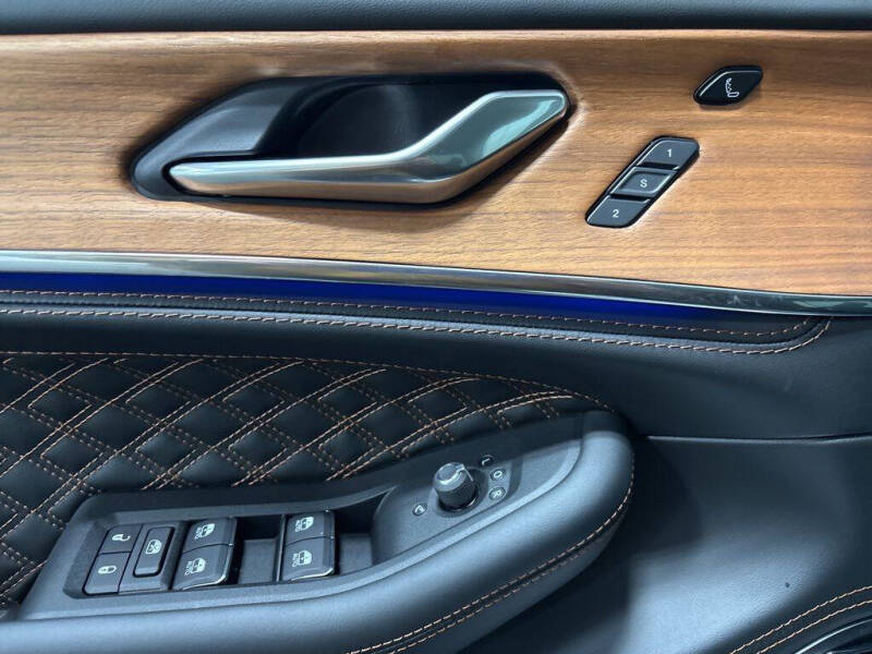 2025 Jeep Grand Cherokee L Summit