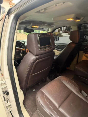 2013 Cadillac Escalade Platinum Edition