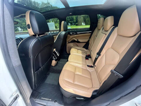 2017 Porsche Cayenne S