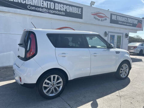 2019 Kia Soul +