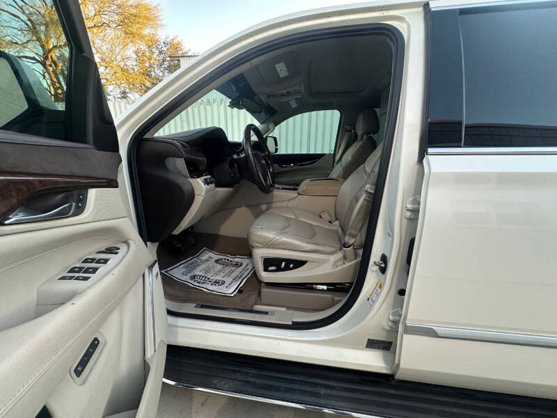 2015 Cadillac Escalade ESV Luxury