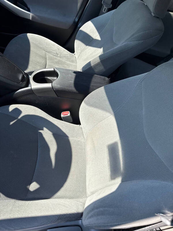 2014 Toyota Prius Two