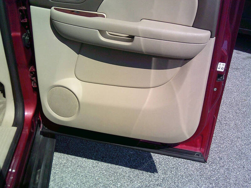 2012 Chevrolet Suburban LS