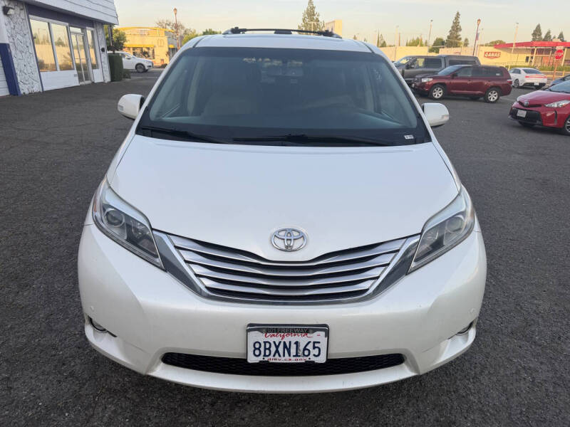 2017 Toyota Sienna Limited 7-Passenger
