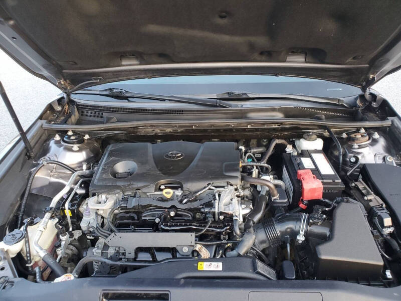 2020 Toyota Camry SE