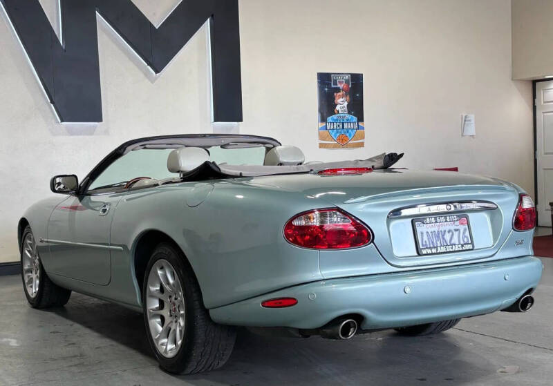 2001 Jaguar XKR