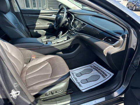 2017 Buick LaCrosse Essence