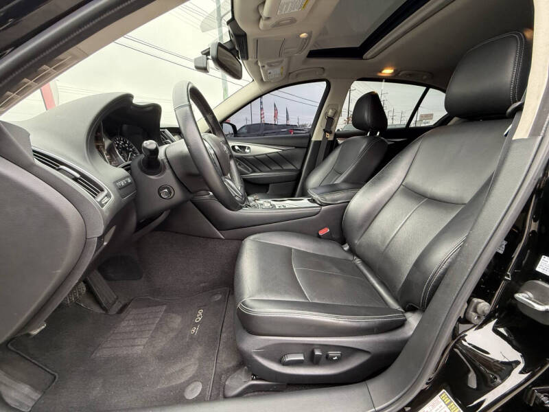 2022 Infiniti Q50 Luxe