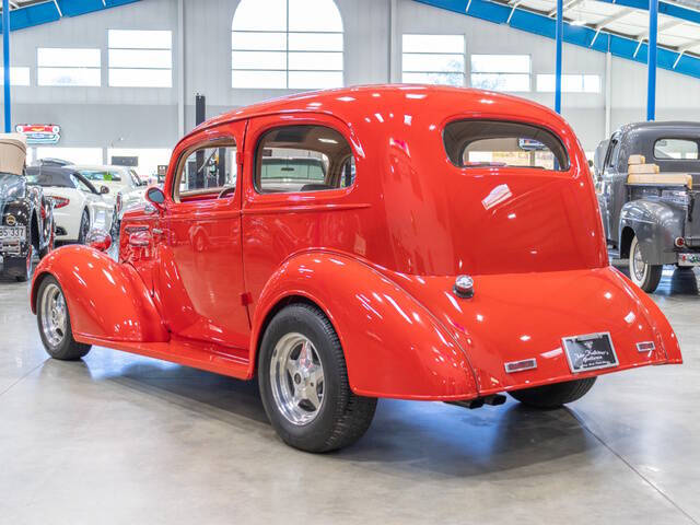 1935 Chevrolet 210