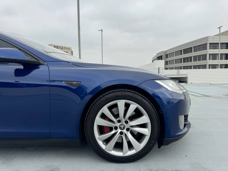2015 Tesla Model S P85D