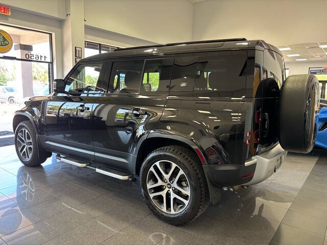 2023 Land Rover Defender 3