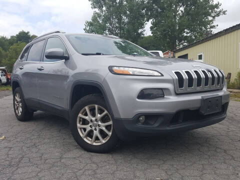 2018 Jeep Cherokee for sale at GLOVECARS.COM LLC in Johnstown NY