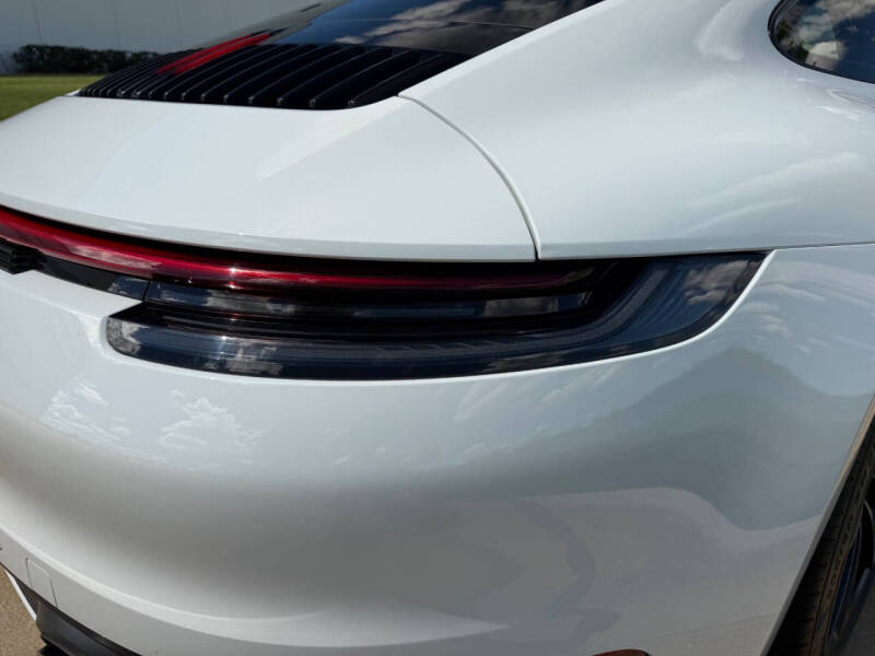 2021 Porsche 911 Carrera