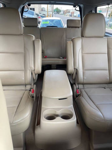 2015 Nissan Armada Platinum