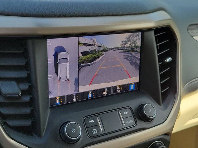2021 GMC Acadia Denali