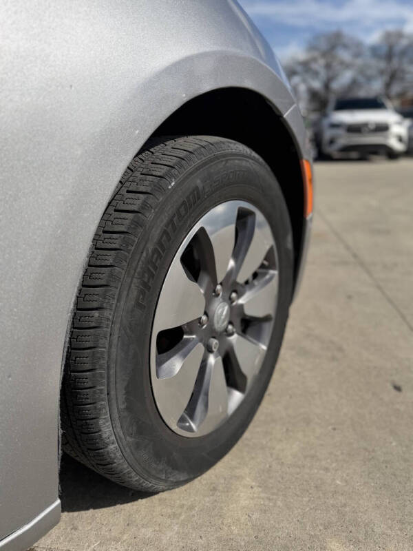 2017 Chrysler Pacifica Hybrid Platinum