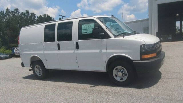 2025 Chevrolet Express 2500