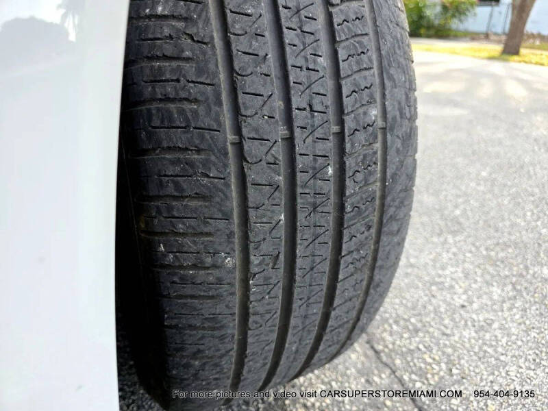 2021 Audi e-tron quattro Premium