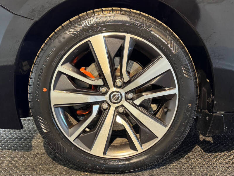 2017 Nissan Maxima