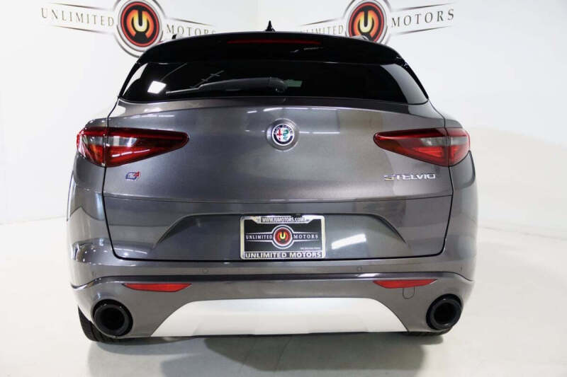 2022 Alfa Romeo Stelvio Ti