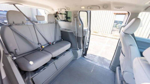 2016 Toyota Sienna
