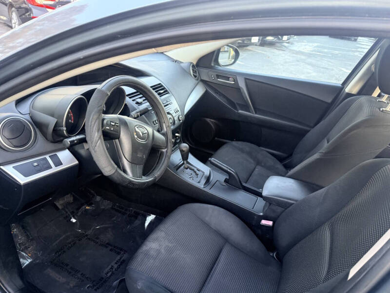 2013 Mazda MAZDA3 i SV