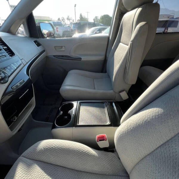 2013 Toyota Sienna