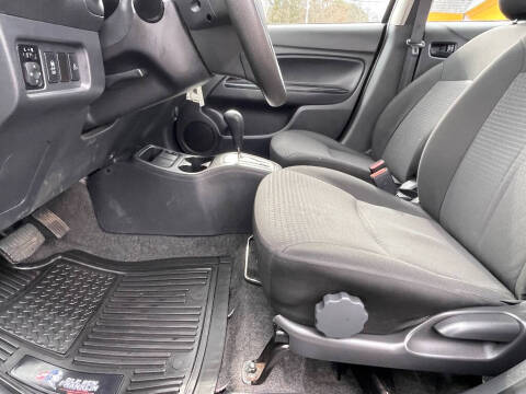 2024 Mitsubishi Mirage G4 LE