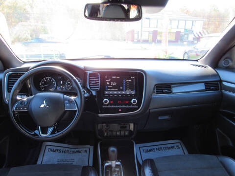 2020 Mitsubishi Outlander LE