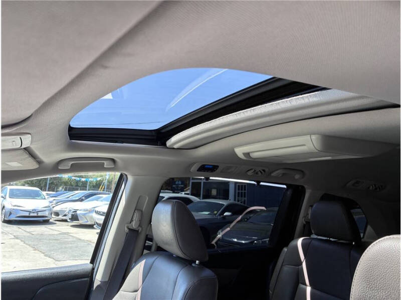 2011 Honda Odyssey EX-L w/DVD