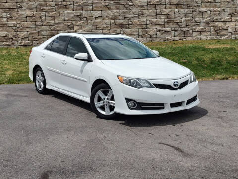 2013 Toyota Camry for sale at Car Hunters LLC in Mount Juliet TN