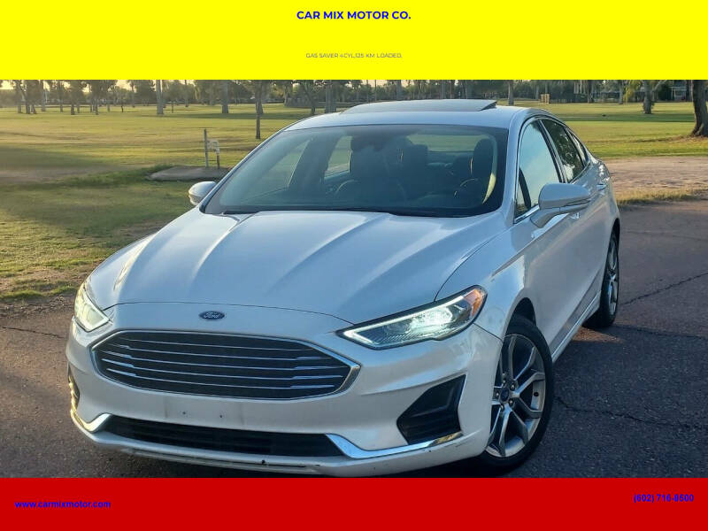 2019 Ford Fusion SEL's photo