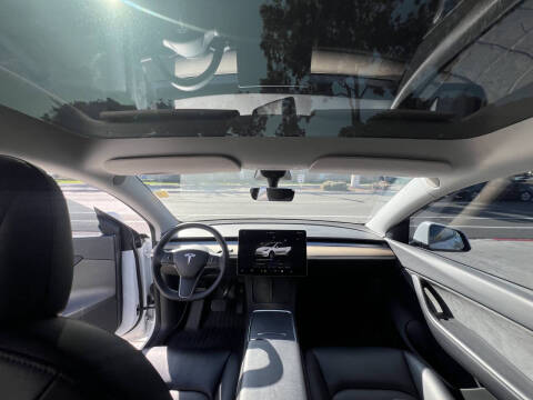 2022 Tesla Model Y Long Range