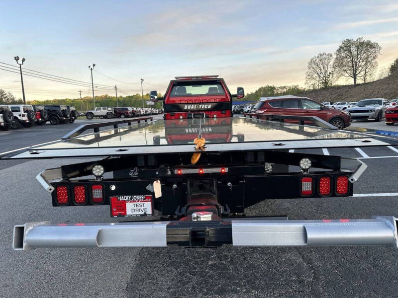 2023 International CV515