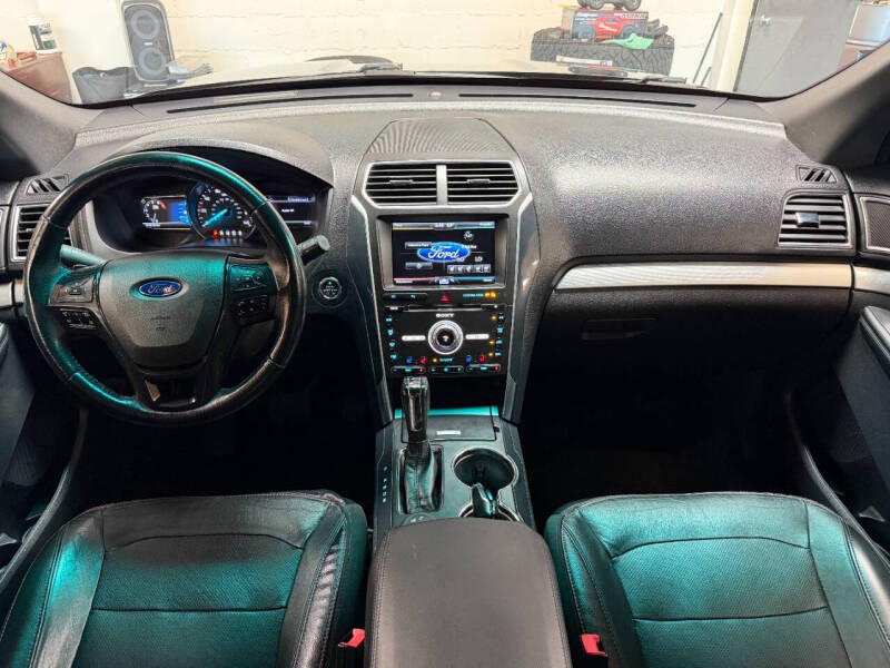 2016 Ford Explorer Sport