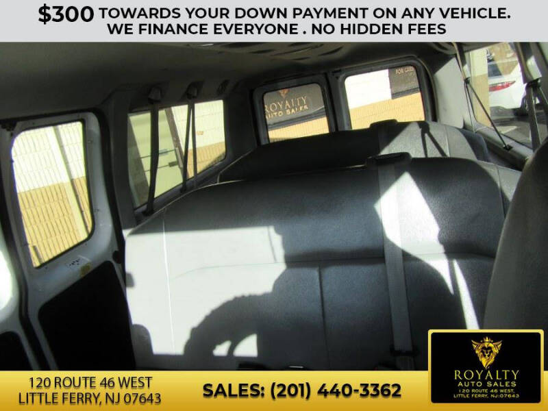 2011 Ford E-Series E-150 XLT