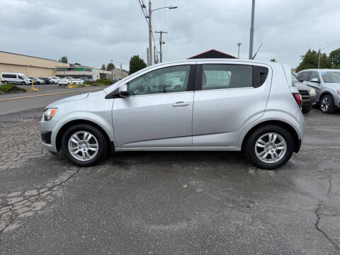 2013 Chevrolet Sonic LT Manual