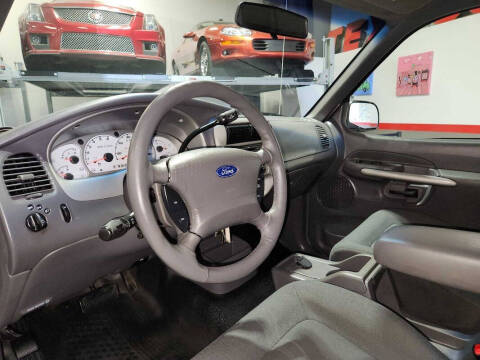 2002 Ford Explorer Sport Trac Value