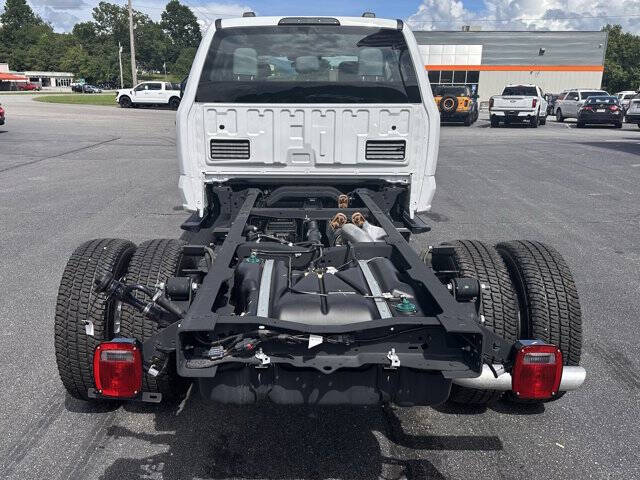 2025 Ford F-350 Super Duty XL