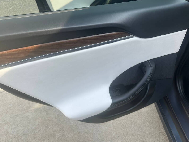 2022 Tesla Model S Plaid